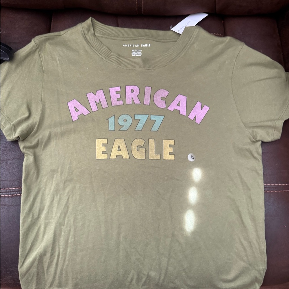 American Eagle Outfitters Olive Graphic Tee